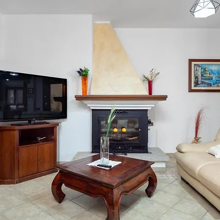 Valeryhouse Apartman Olbia